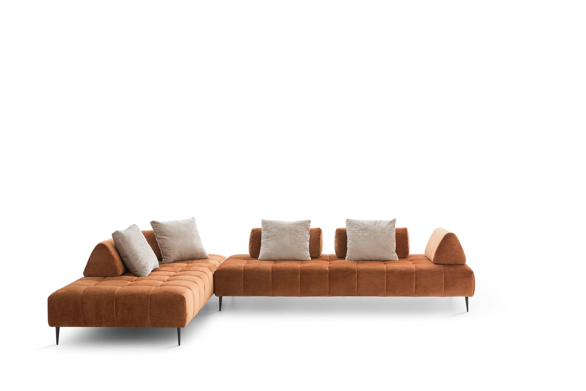 Modular sofa with high legs. L-shape with design sliding backrests, cushions and orange texil upholstery