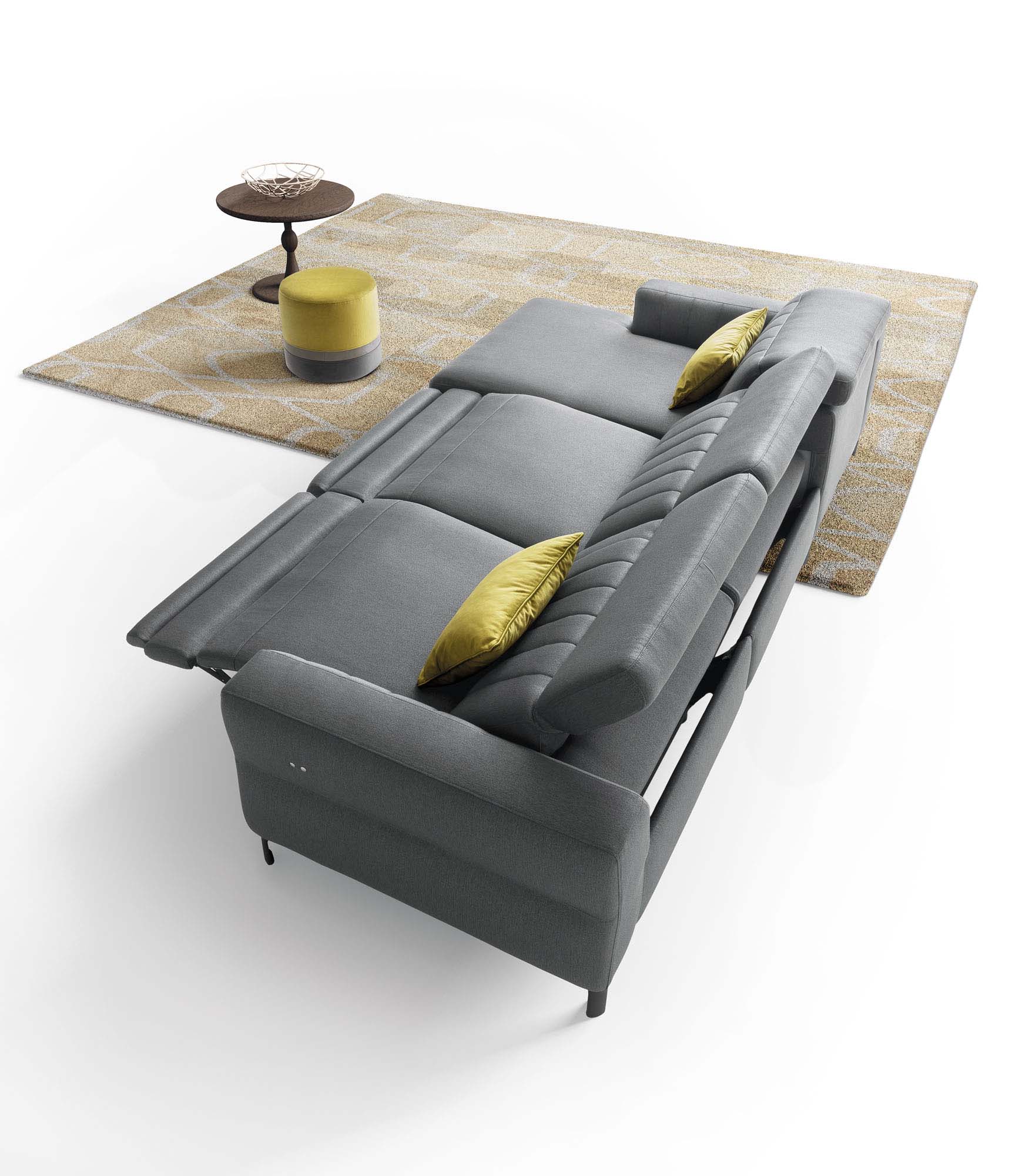 Three-seater linear sofa with double reclining seats and chaise longue