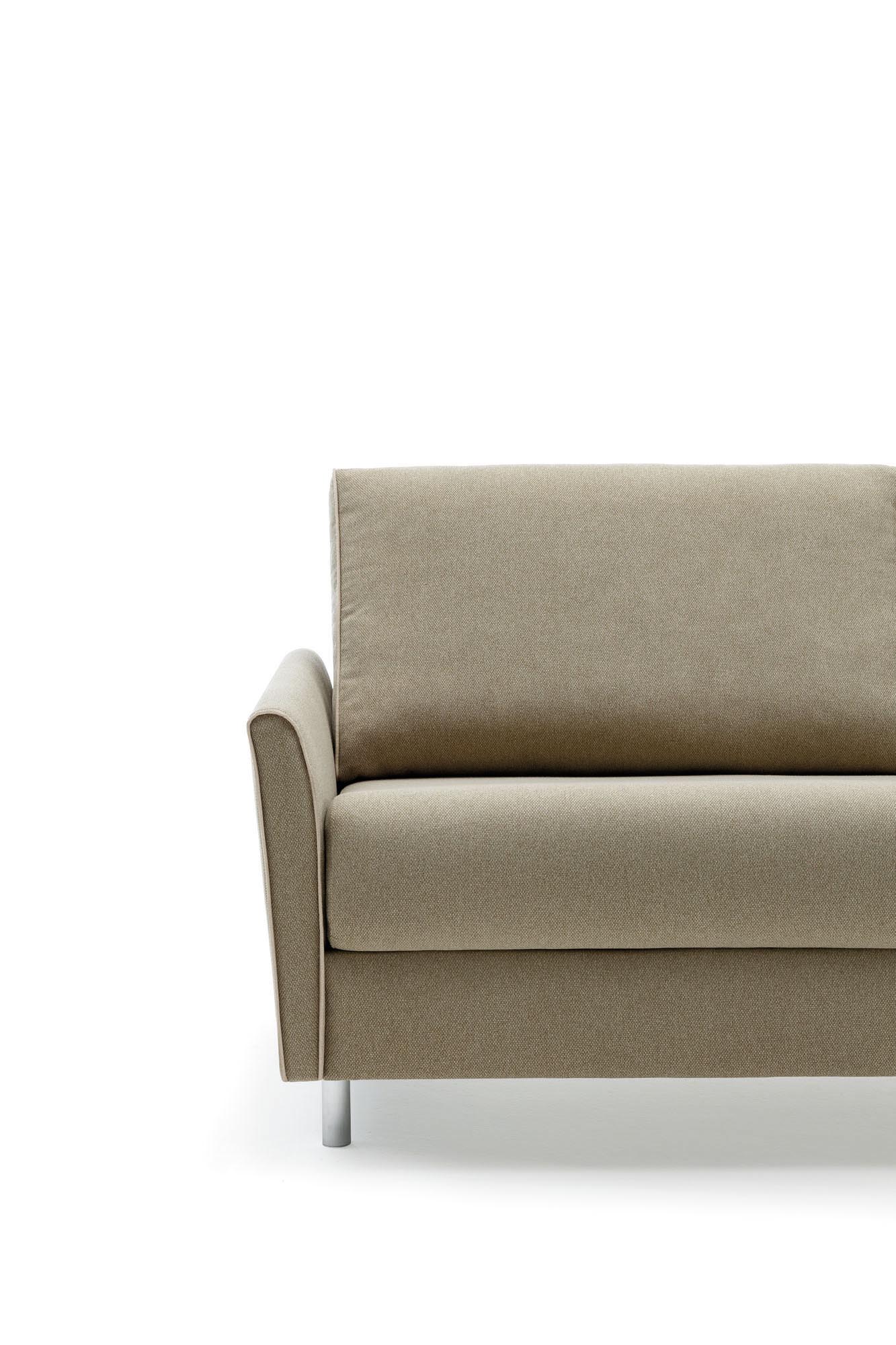 Maldive sofa bed with Trendy model armrest with perimeter piping - front view