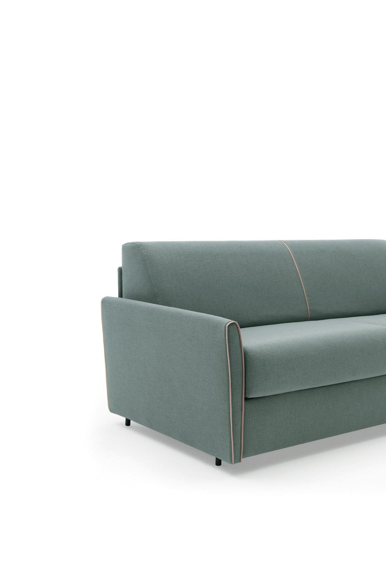 Naxos convertible sofa with Round model armrest
