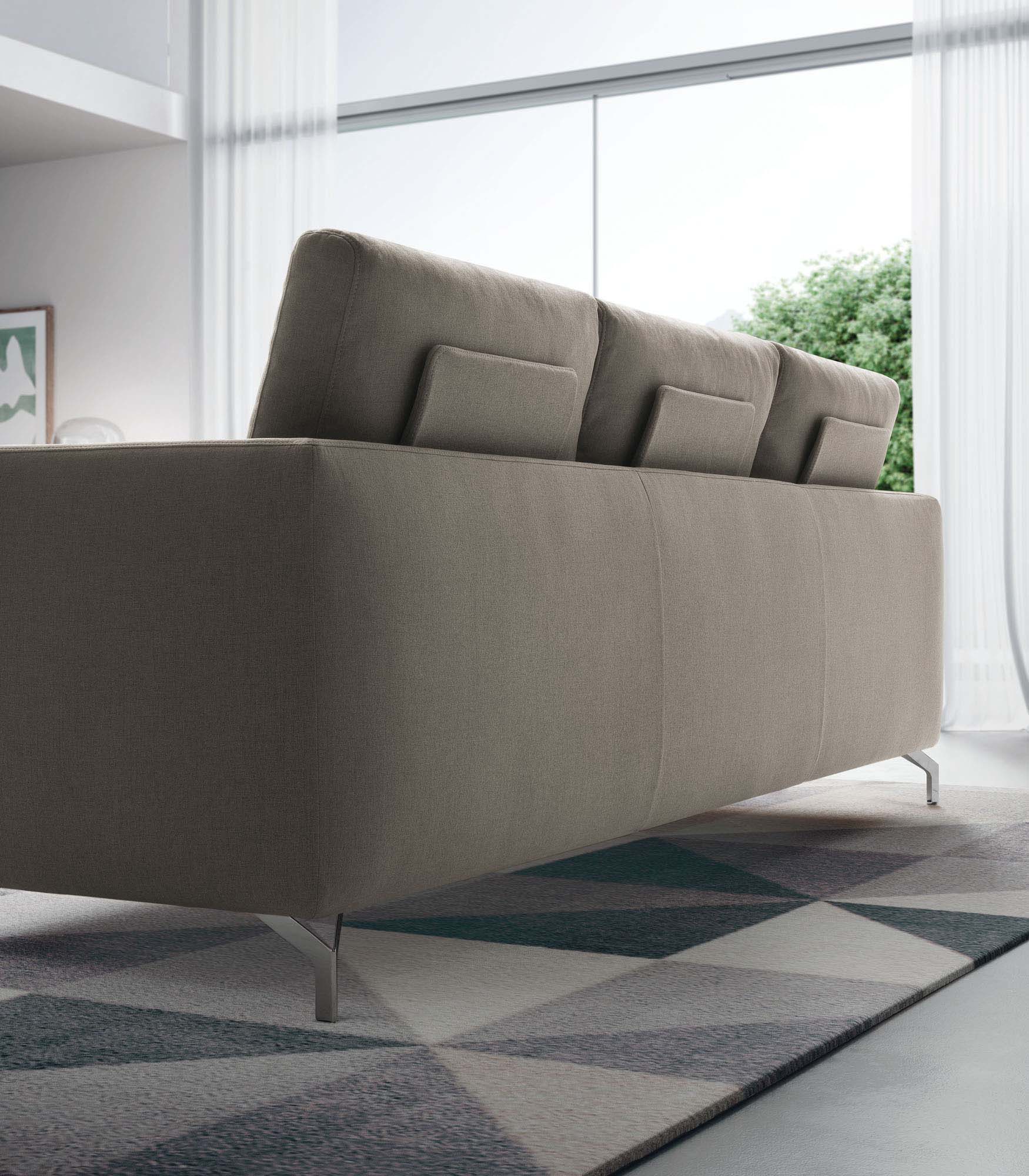 Detail of the Mike sofa backrest