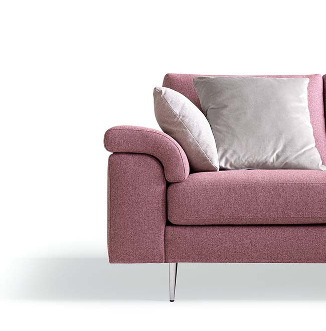Detail of the seat of the Papilio sofa with modern, rounded and comfortable armrest