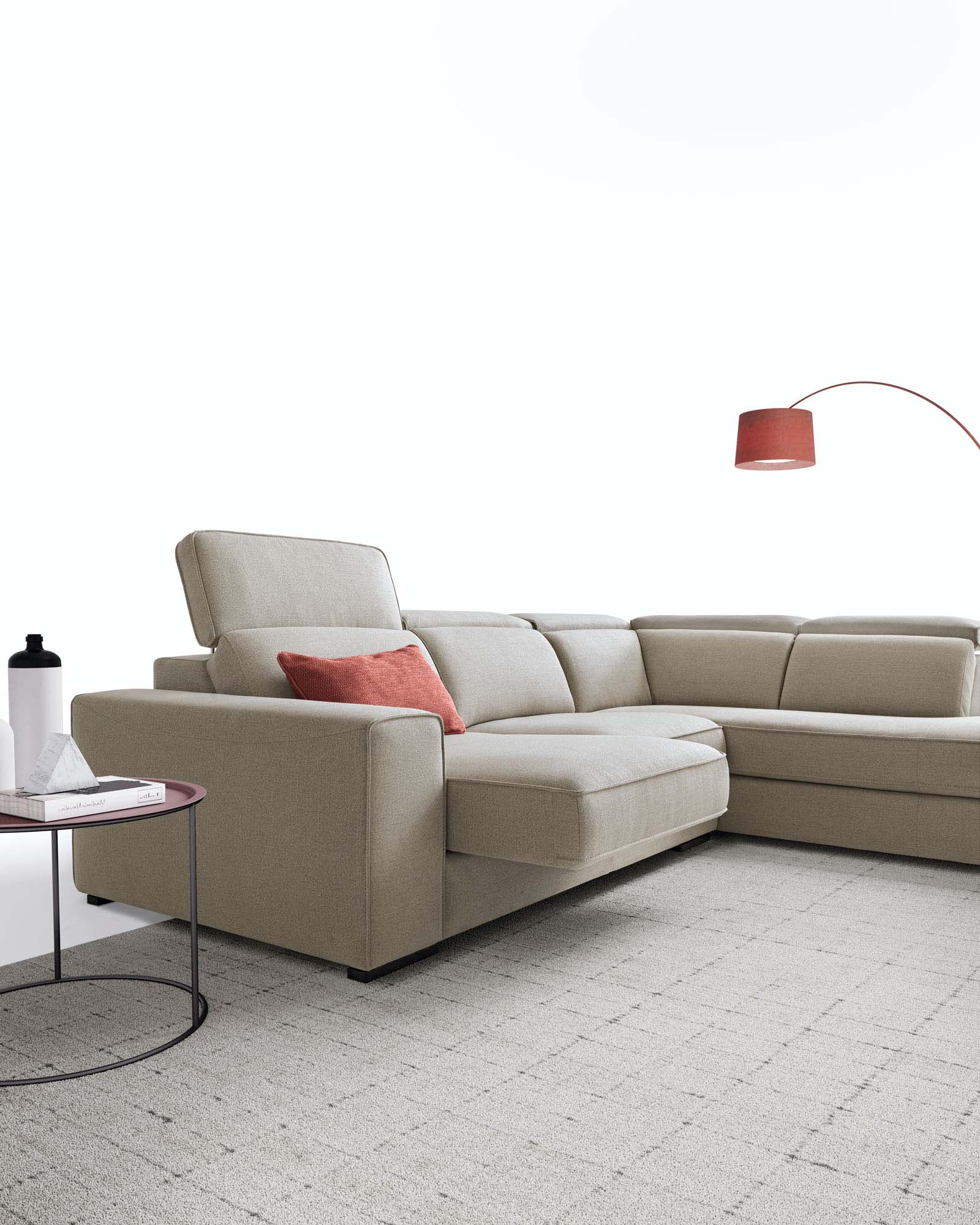 Corner sofa with extendable side seat
