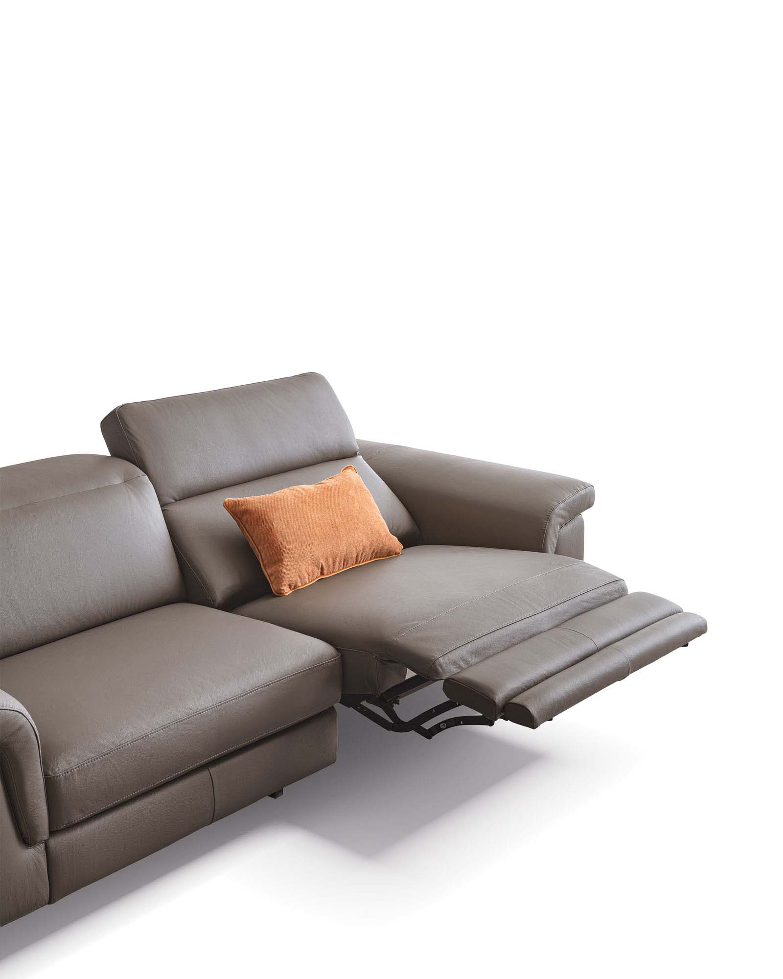 Reclining mechanism of the Zeno sofa