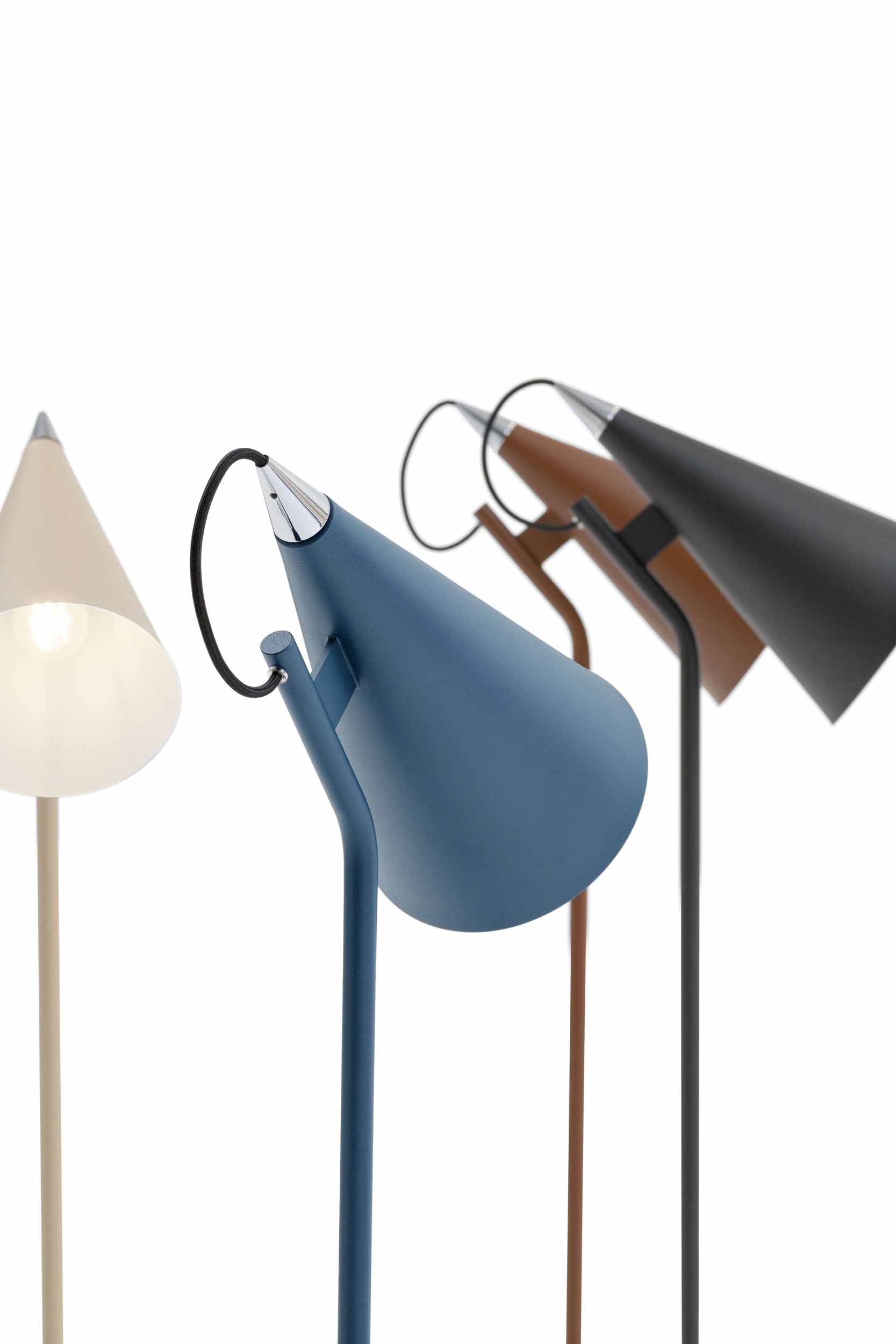 Close-up of the Beacon lamp with electric power supply.