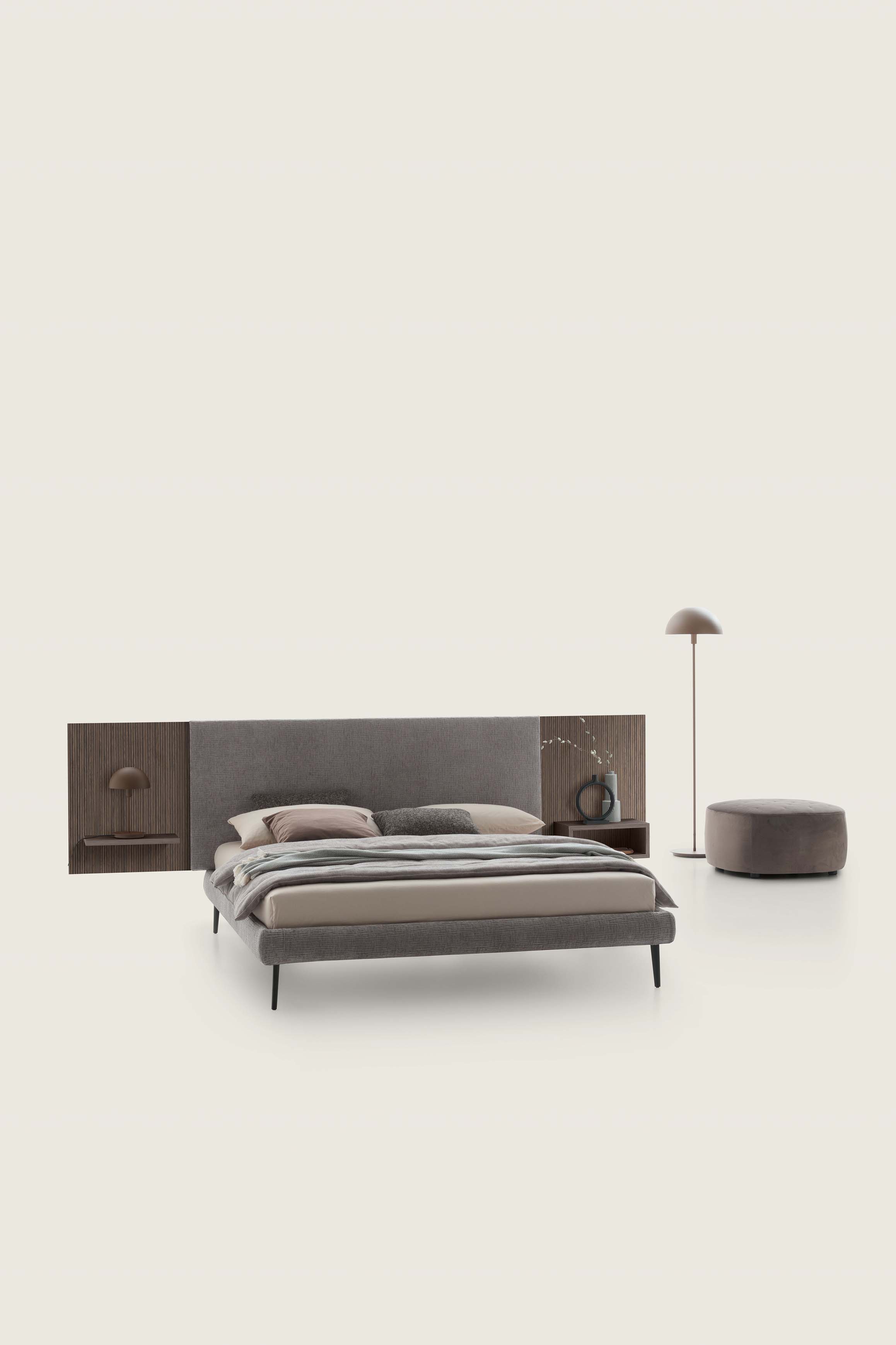 Letto matrimoniale alto grigio