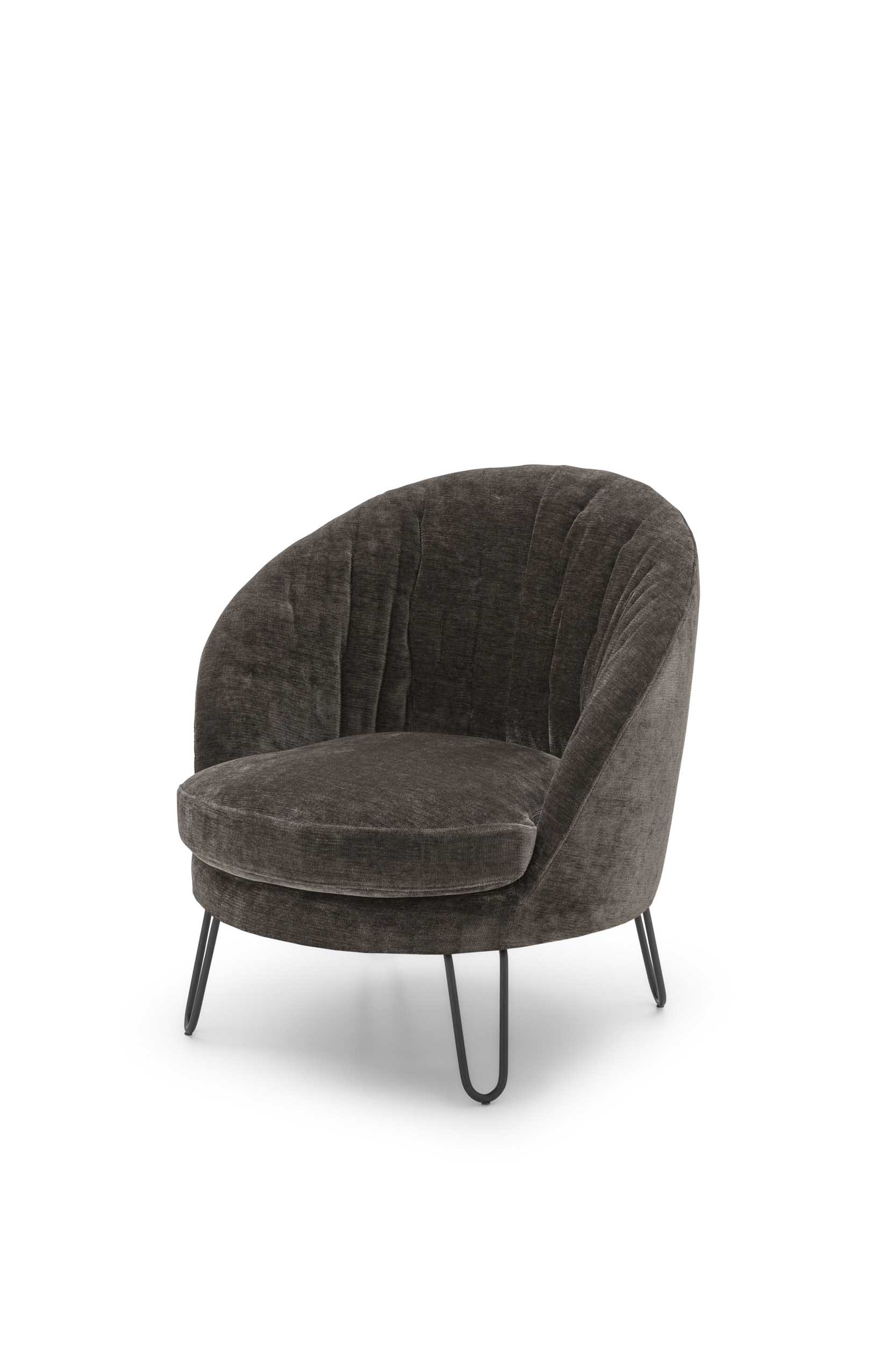 Round texil armchair with a fixed base and modern legs.